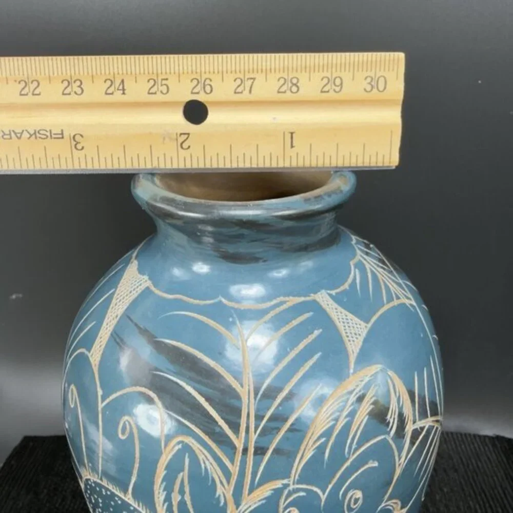 Nicaragua Hand Made Etched Vase‎ Vessel Signed Luis Potosme Guicho Hand Crafted